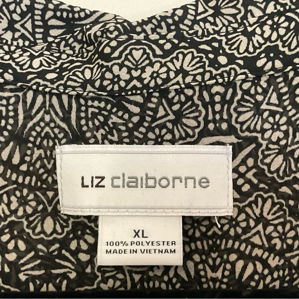 Liz Claiborne black & white Semi-sheer Top with black camisole. Size XL. NWT - Picture 8 of 11